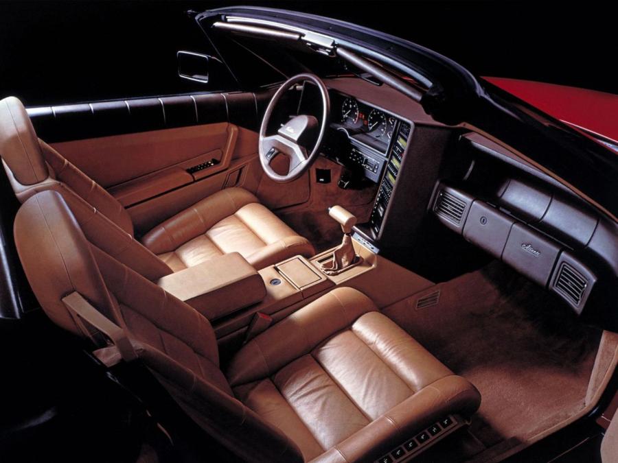  Cadillac Allante 1987 года  (EU) (фото 6 из 8)
